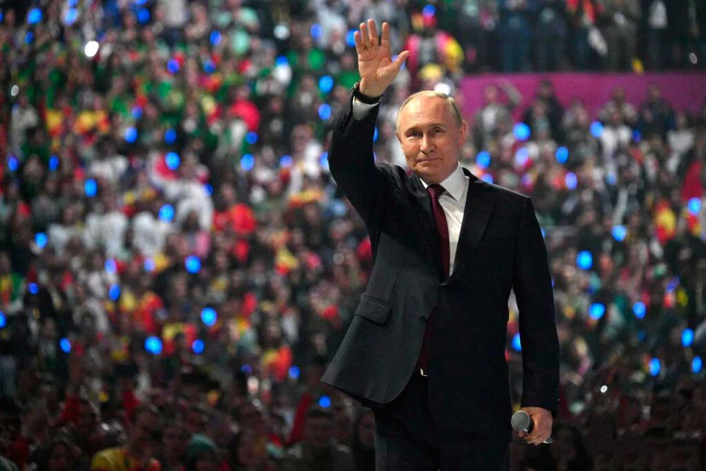 Владимир Путин на Всемирном фестивале молодежи